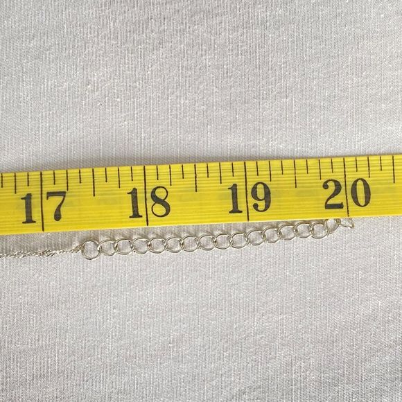 Silver Tone Chain Necklace With Aqua Blue Rhinestones Star Pendant - Picture 7 of 10